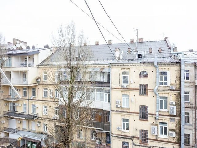 Довготривала оренда 3к квартири на вул. Антоновича 14Б • ID