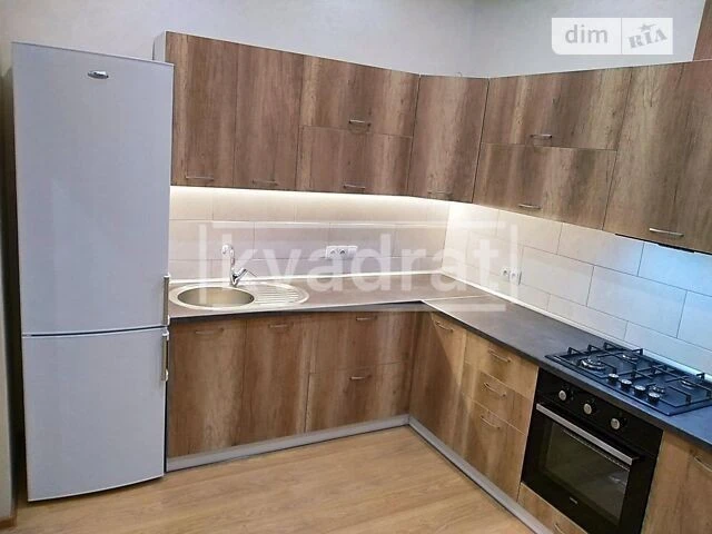 Довготривала оренда 3к квартири на вул. Антоновича 14Б • ID