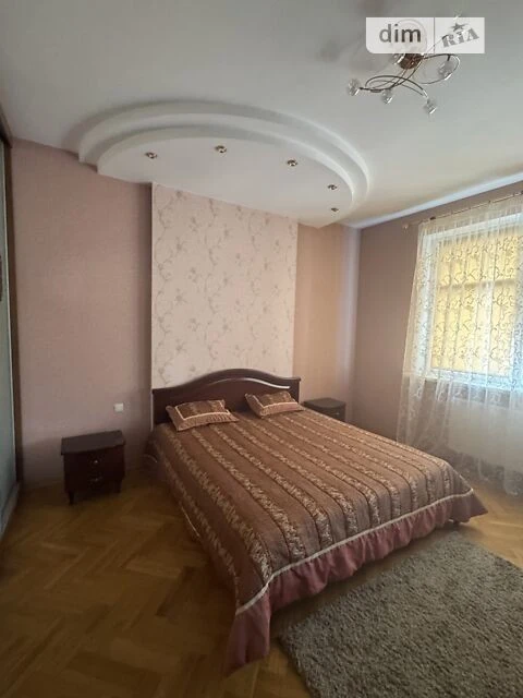 Довготривала оренда 3к квартири на вул. Коновальця Євгена 32