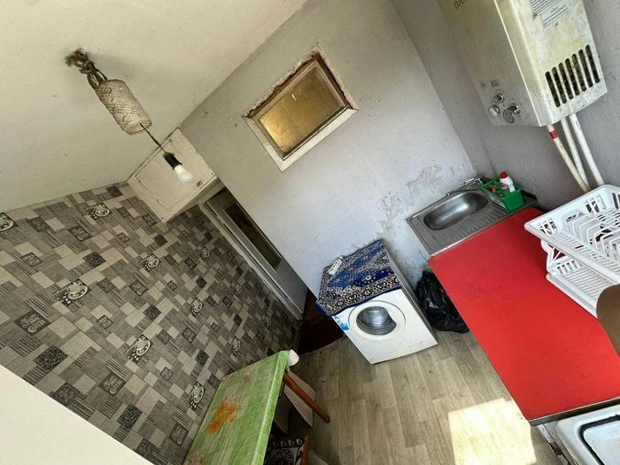 Продам трехкомнатную квартиру