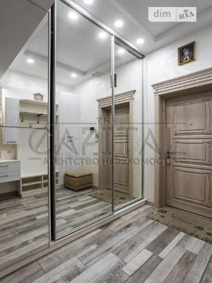 Довготривала оренда 2к квартири на вул. Нагірна 15 • ID 3329