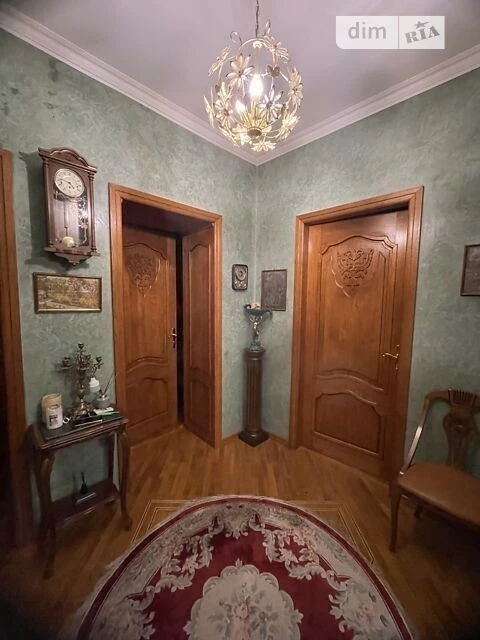 Довготривала оренда 4к квартири на вул. Велика Васильківська