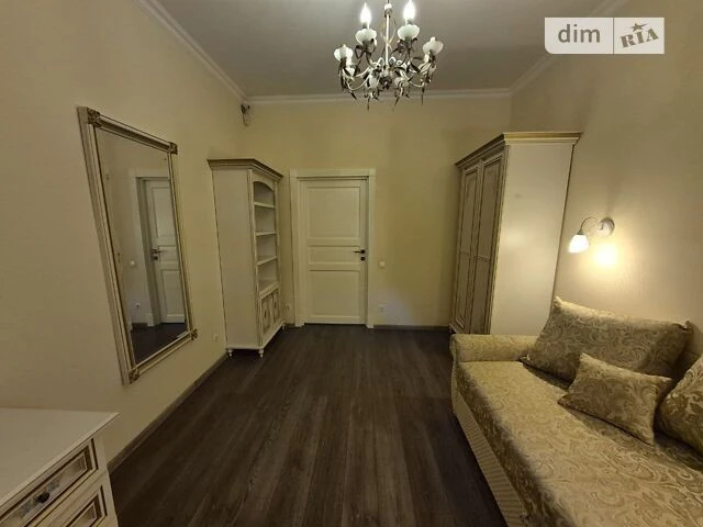 Довготривала оренда 2к квартири на вул. Костельна 4 • ID 336