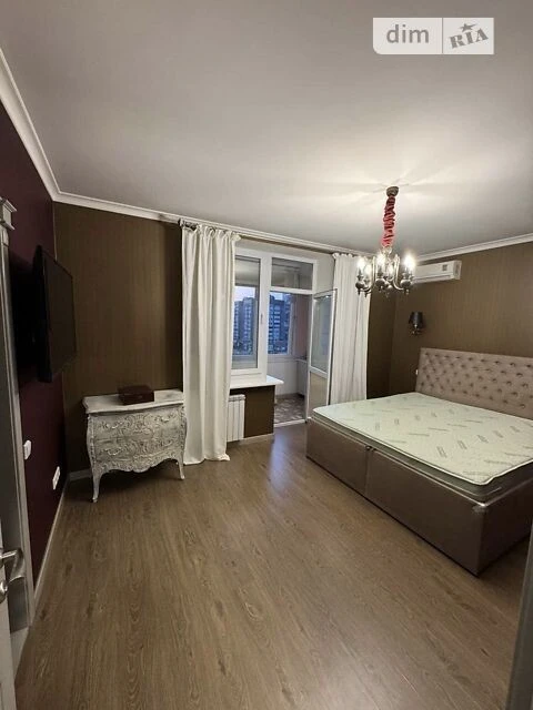 Довготривала оренда 3к квартири на шосе Харківське 152 • ID