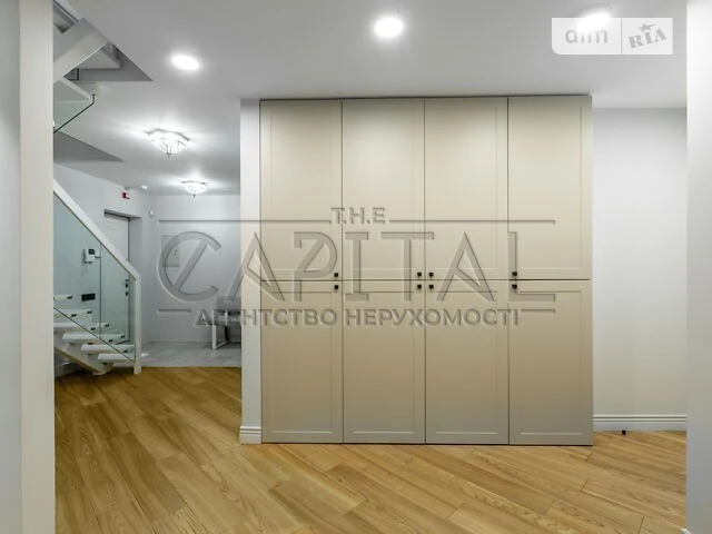 Довготривала оренда 3к квартири на вул. Урлівська 23Г, кв. 1