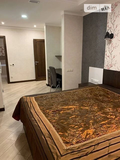 Довготривала оренда 3к квартири на вул. Ростиславська 5Б • I