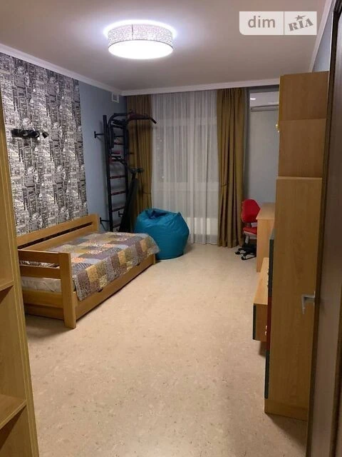 Довготривала оренда 3к квартири на вул. Ростиславська 5Б • I
