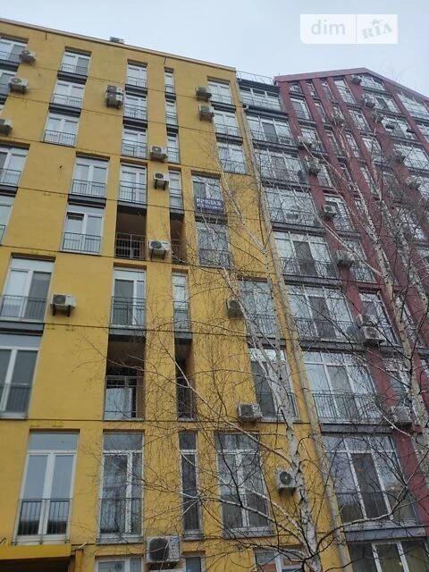 Довготривала оренда 2к квартири на вул. Регенераторна 4 корп
