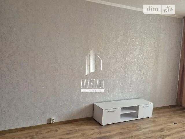 Довготривала оренда 2к квартири на вул. Івана Виговського 11