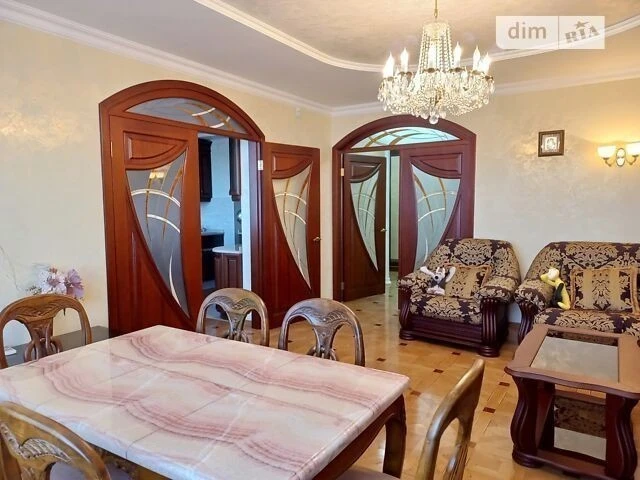 Довготривала оренда 3к квартири на вул. Срібнокільська 1 • I