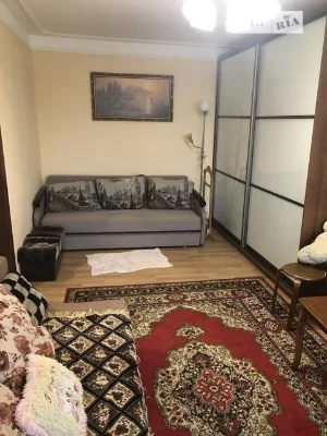 Довготривала оренда 2к квартири на вул. Березняківська 28 •