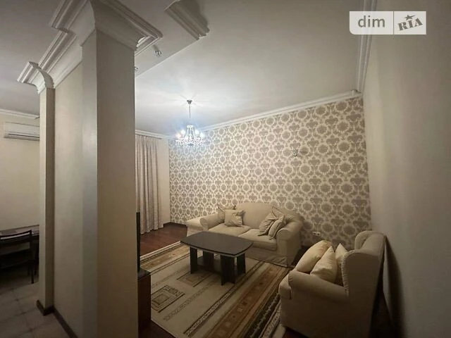 Довготривала оренда 3к квартири на бул. Миколи Міхновського