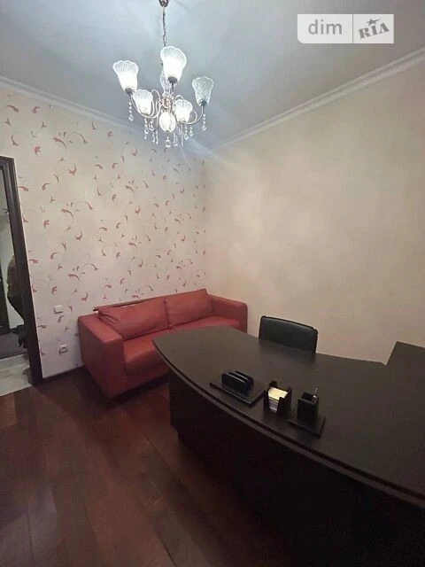 Довготривала оренда 3к квартири на бул. Миколи Міхновського