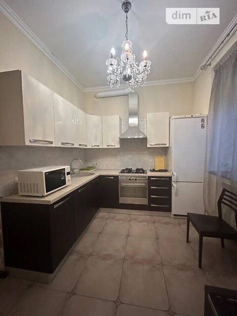 Довготривала оренда 3к квартири на бул. Миколи Міхновського