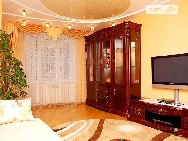 Довготривала оренда 2к квартири на вул. Микільсько-Слобідськ