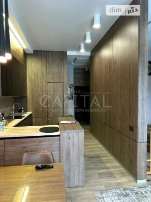 Довготривала оренда 1к квартири на просп. Берестейський 42 •