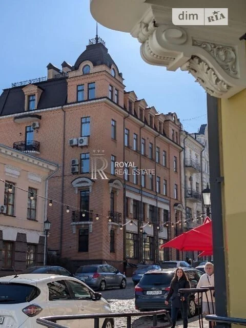 Довготривала оренда 4к квартири на узвіз Андріївський 1А • I