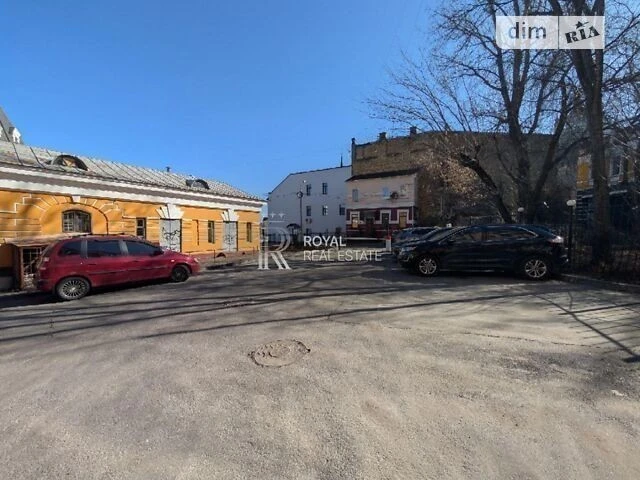 Довготривала оренда 4к квартири на узвіз Андріївський 1А • I