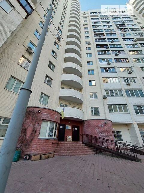 Довготривала оренда 2к квартири на просп. Миколи Бажана 26 •