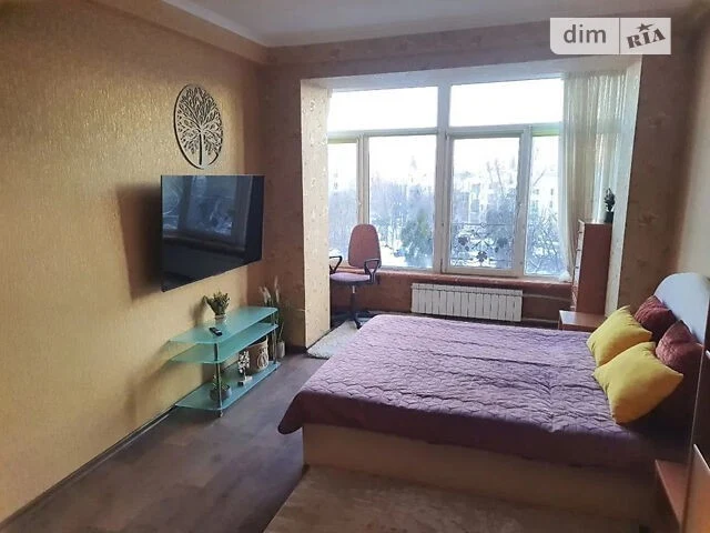 Довготривала оренда 1к квартири на вул. Довнар-Запольського