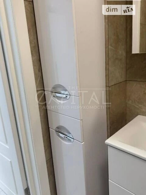 Довготривала оренда 2к квартири на вул. Дегтярівська 17-19 •