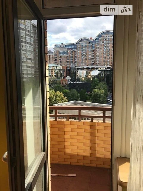 Довготривала оренда 2к квартири на вул. Старонаводницька 6Б