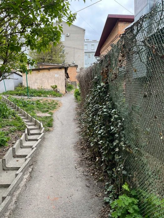 продам частину будинку у вінниці