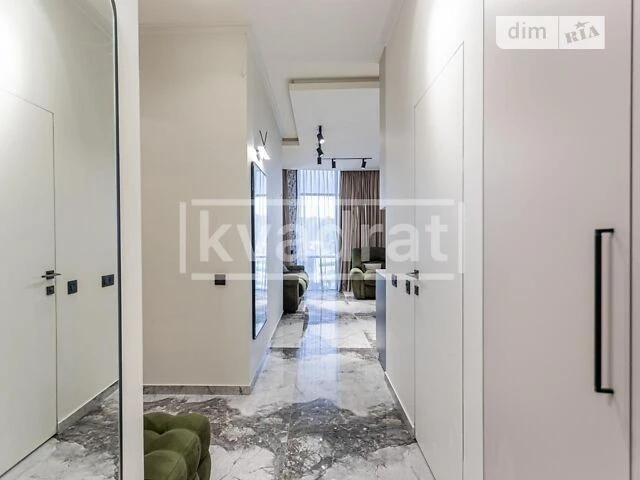 Довготривала оренда 3к квартири на вул. Мирна 2/1 • ID 34219
