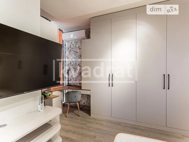 Довготривала оренда 3к квартири на вул. Мирна 2/1 • ID 34219
