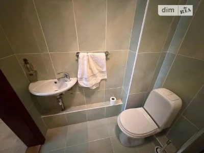 Довготривала оренда 2к квартири на вул. Ореста Васкула 19 •