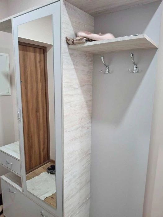 Сдам квартиру в Варшавський+