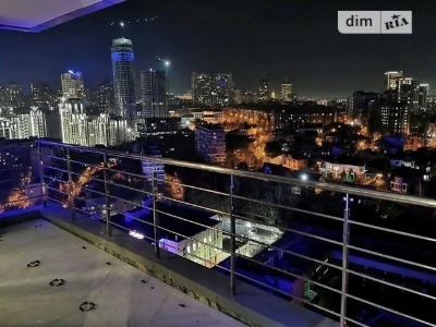 Довготривала оренда 1к квартири на вул. Маккейна Джона 7 • I