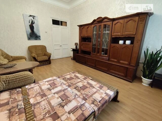Довготривала оренда 2к квартири на вул. Михайла Коцюбинськог