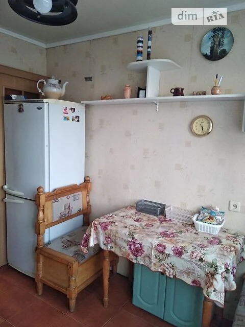 Здам в оренду кімнату на вул. Вишгородська 40/14 довгостроко