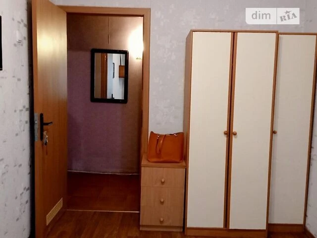 Здам в оренду кімнату на вул. Вишгородська 40/14 довгостроко