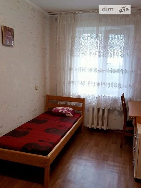 Здам в оренду кімнату на вул. Вишгородська 40/14 довгостроко