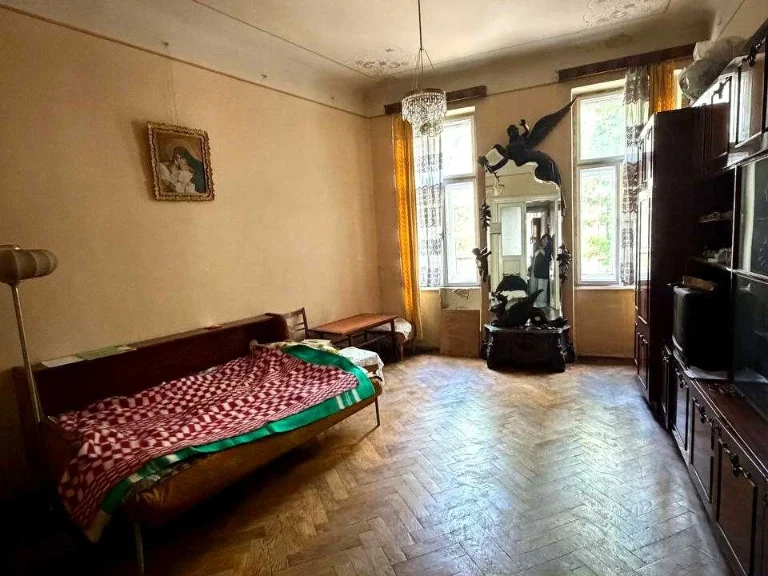 Квартира. Львів, Юліана Опільського вул.