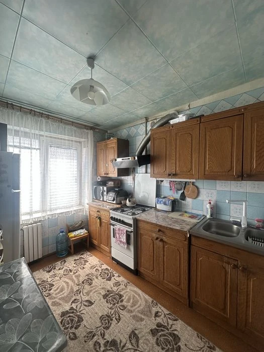 Продаж 2 кімнатної квартири р-н 12 квартал ж/м Кротово