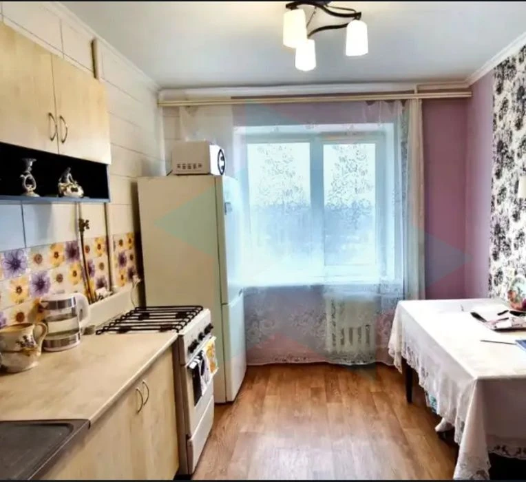 Продам 4 кімнатну квартиру на ж/м Тополь-3