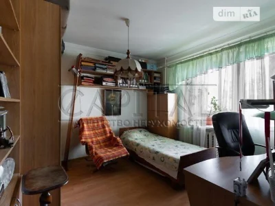Продаж 3к квартири 70 кв. м на просп. Володимира Івасюка 41