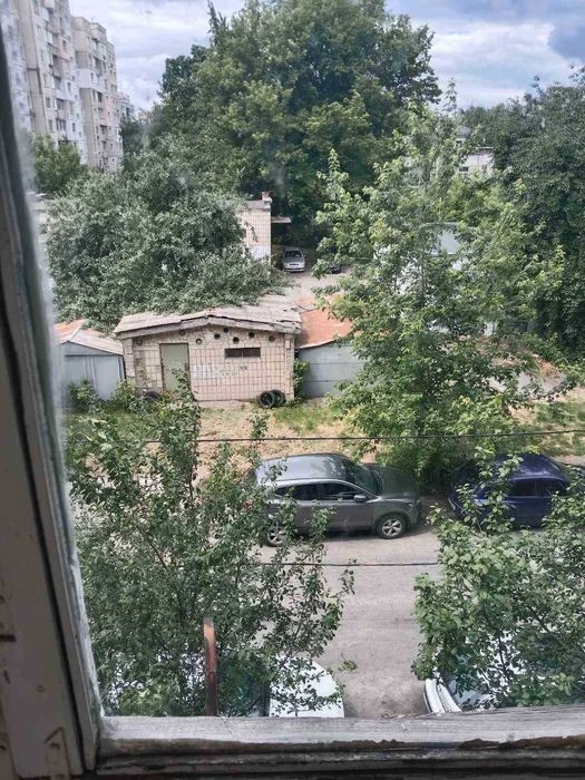 продам 1к квартиру (вул. Донецька 7, Київ)