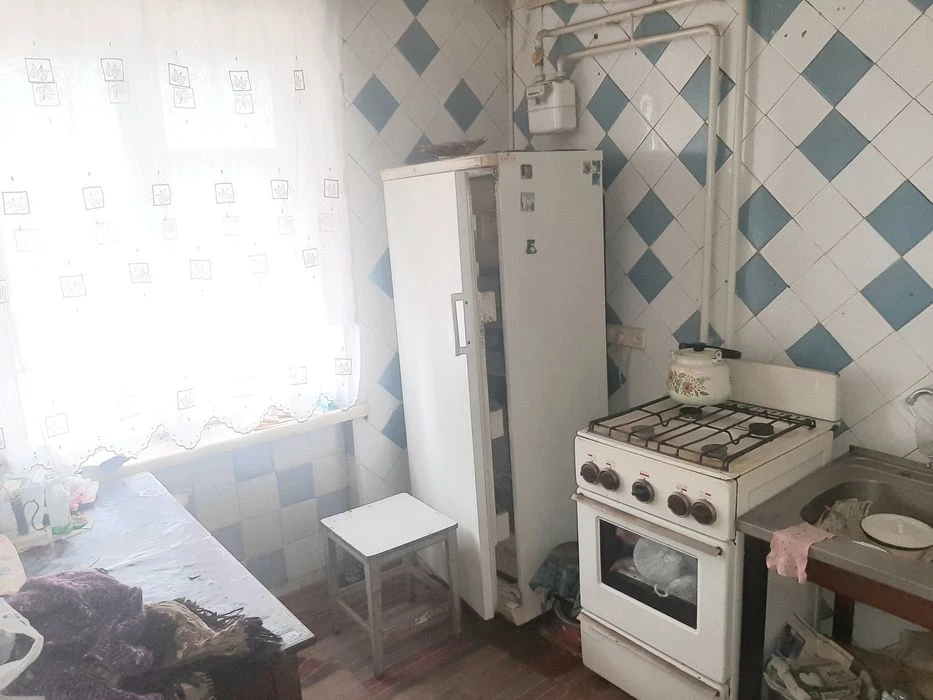 Продам 2комн квартиру пр.Поля 131б верх