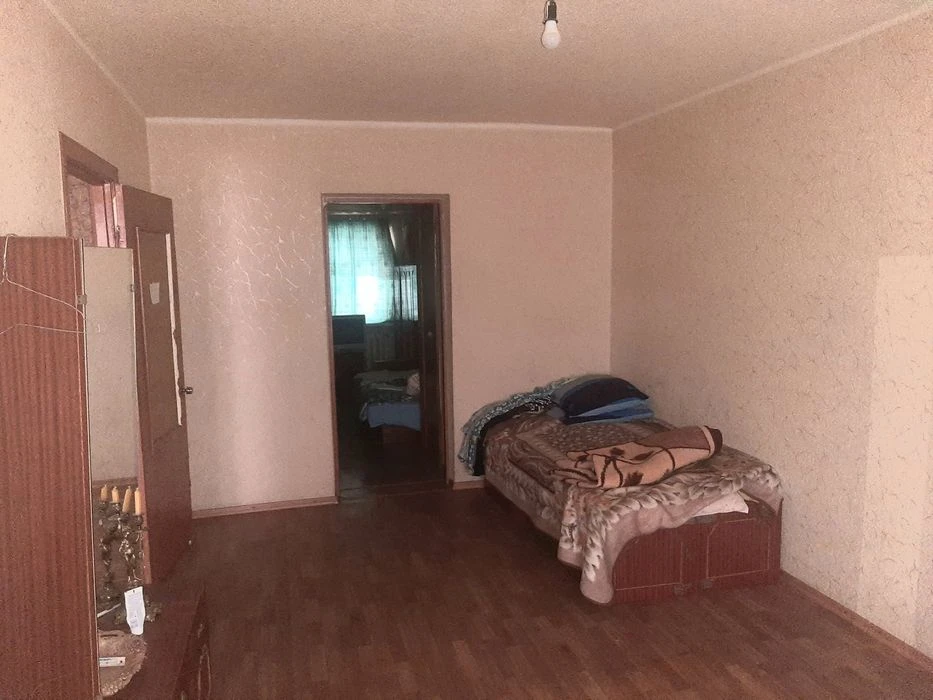 Продам 2комн квартиру пр.Поля 131б верх