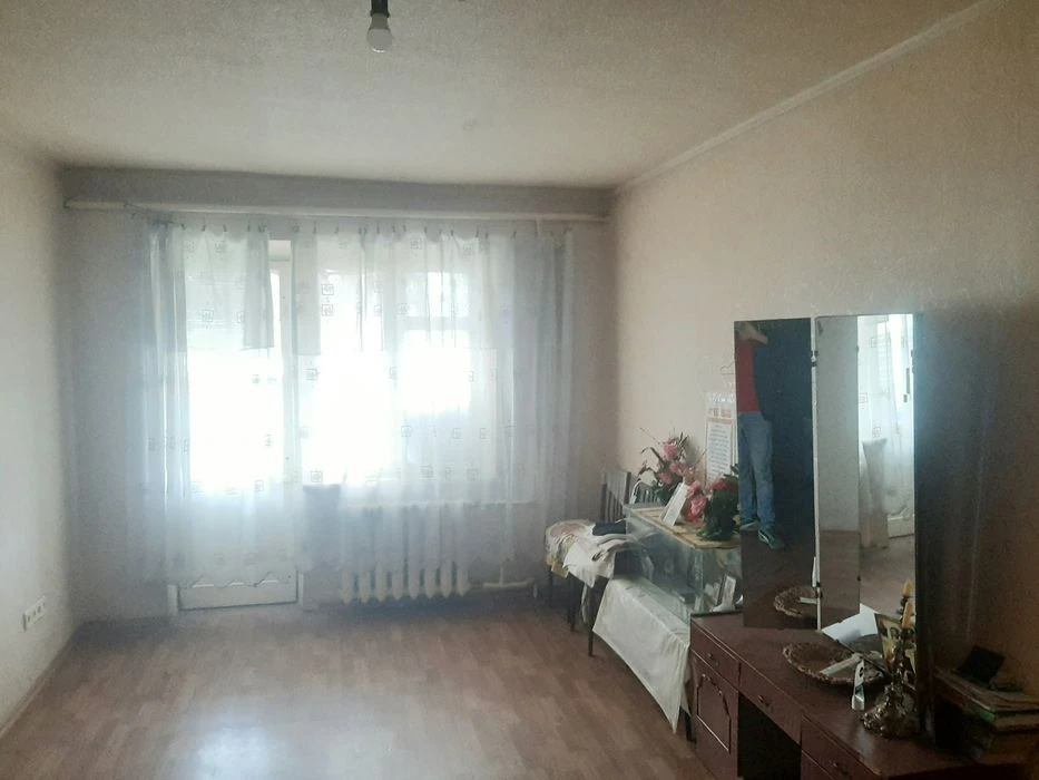 Продам 2комн квартиру пр.Поля 131б верх