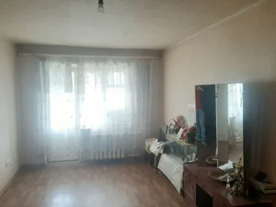 Продам 2комн квартиру пр.Поля 131б верх