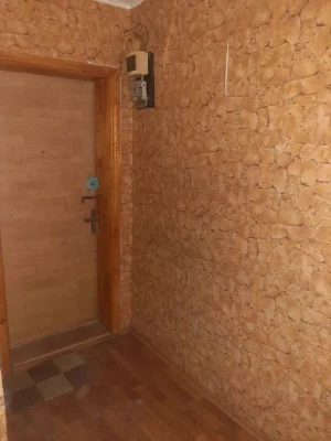 Продам 2комн квартиру пр.Поля 131б верх