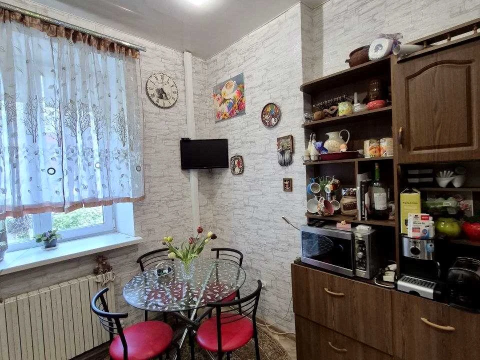Квартира. Дніпро, Аєропорт