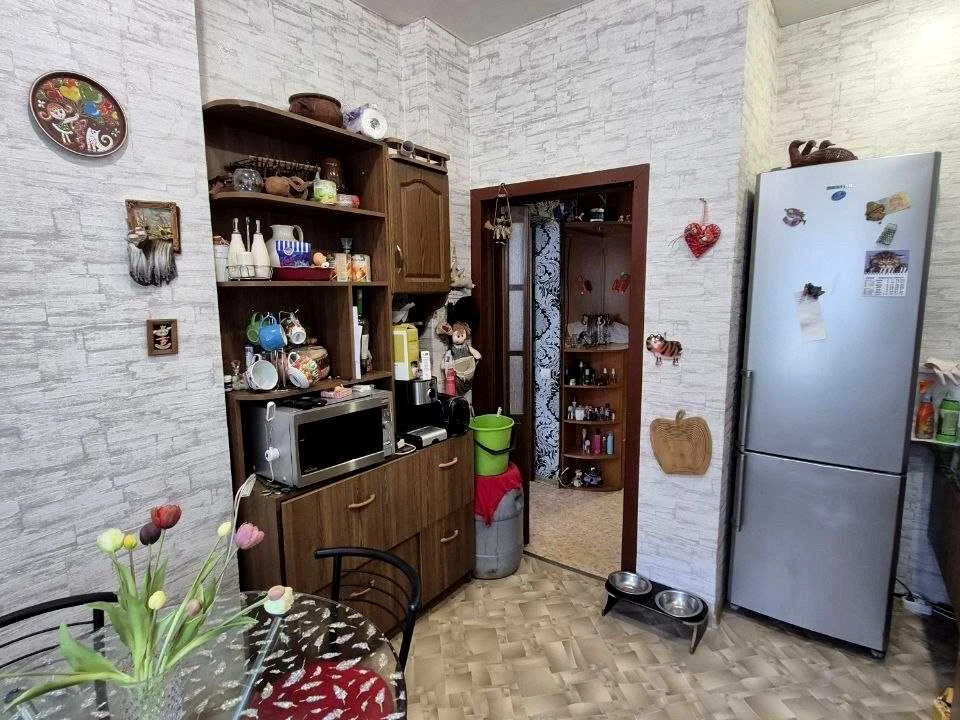 Квартира. Дніпро, Аєропорт