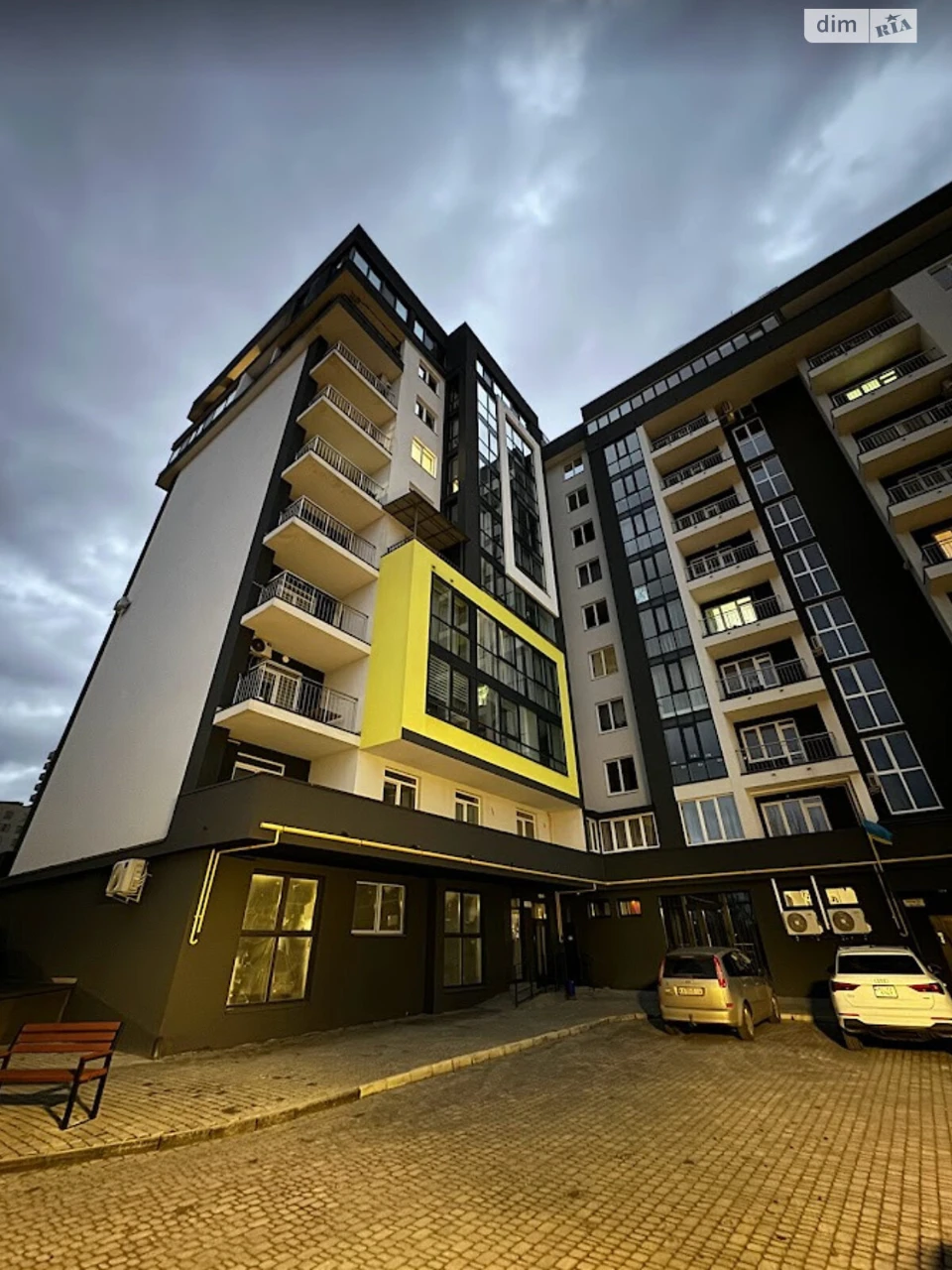 Продаж Підземний паркінг Франківський