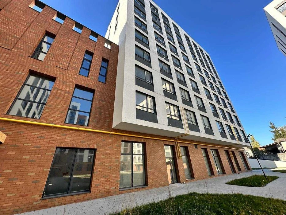 Продаж ПАРКОМІСЦЯ 16 м ЖК Навроцького,31. ЗДАНО, Заселено.